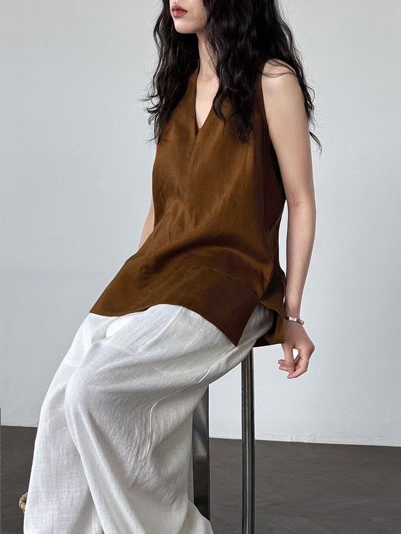Minimalist Linen Top