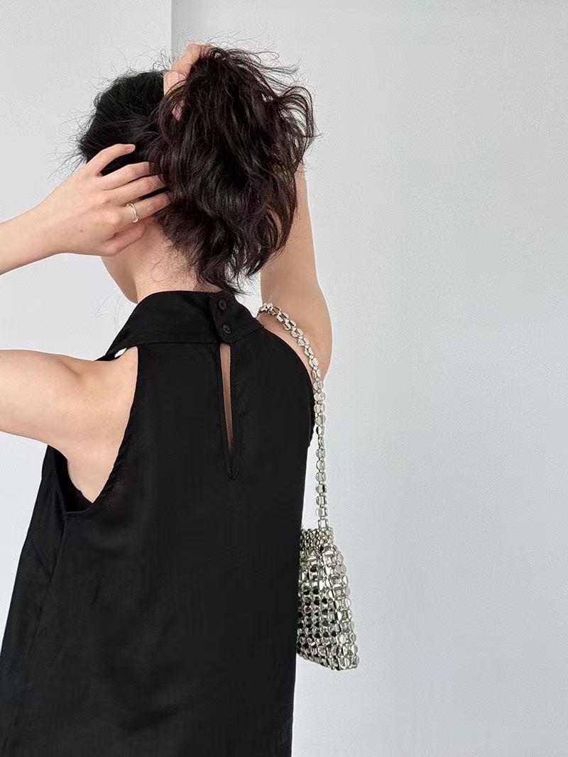 Minimalist Linen Top